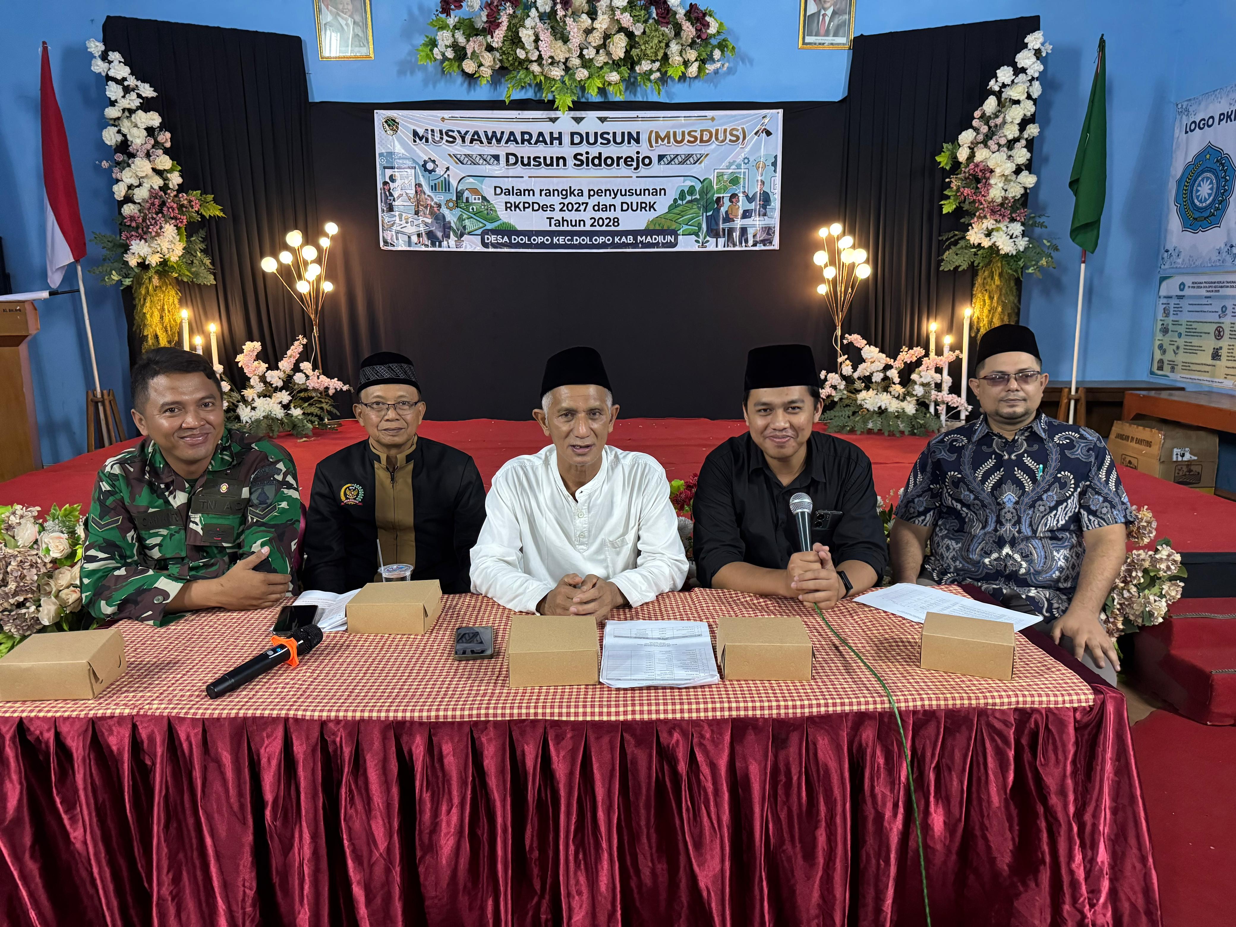 Melayani dengan Transparan, Membangun Bersama Masyarakat